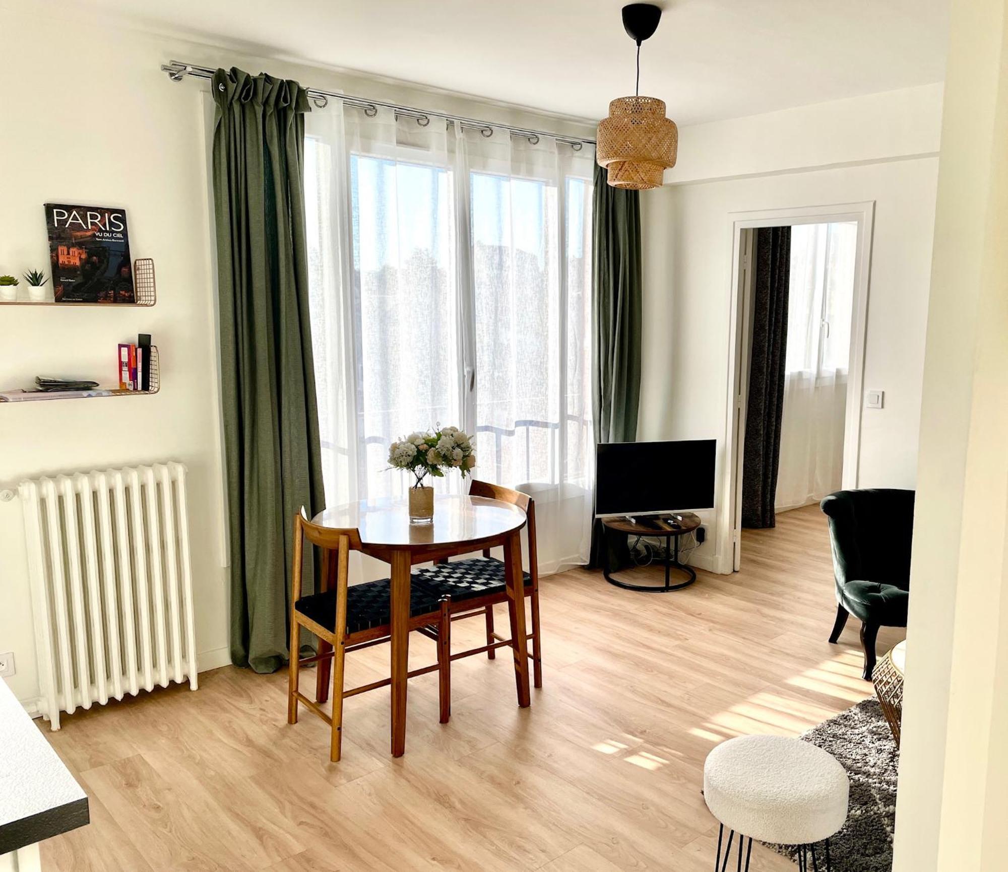 2 Pieces Lumineux Aux Portes De Paris 克拉马 外观 照片